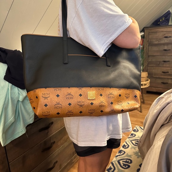 NWT MCM - Picture 6 of 9